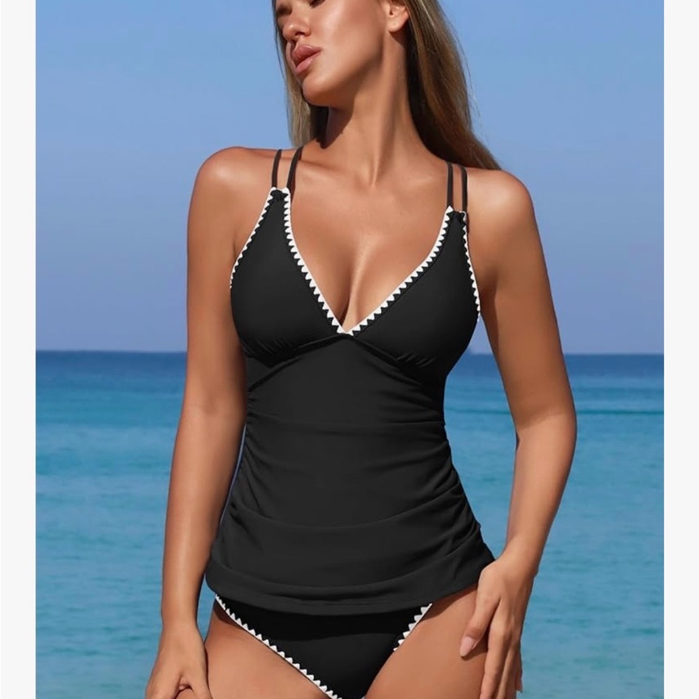 Zaful Black and White Trim Bikini Set - Picture 3 of 9
